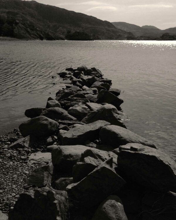 Killarney National Park, Muckross Lake (Ireland) - digital photo - 4.12 mm + 50 ISO + 1_3876 s + f_2,4 - 2.176 x 3.264 px. ©2014 Txema Muñoz